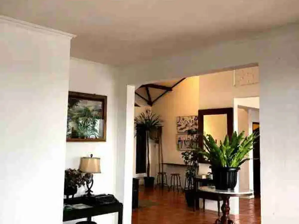 Dijual Rumah 2 Lantai + Workshop 2 Lantai - Sayap Cikuta Ref.03991