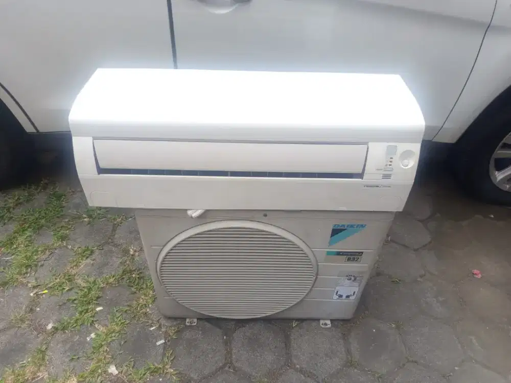 jual AC daikin inverter 1 pk mulus,siap pakai,terima dingin bergaransi