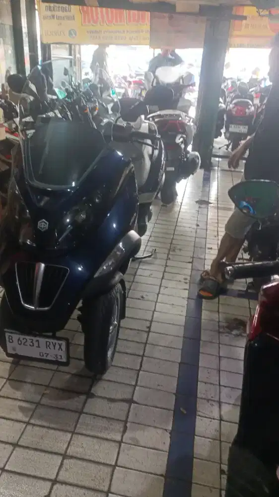 PIAGIO MP3 250CC TH 2011 ANTIQ MULUS SPT BARU(KM 12RB)