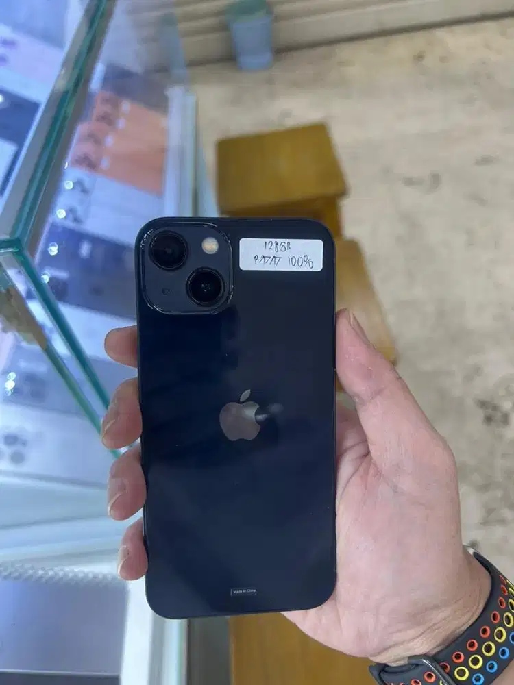 Iphone 13 128GB Resmi IBOX Garansi On-Juli 2027 Like New