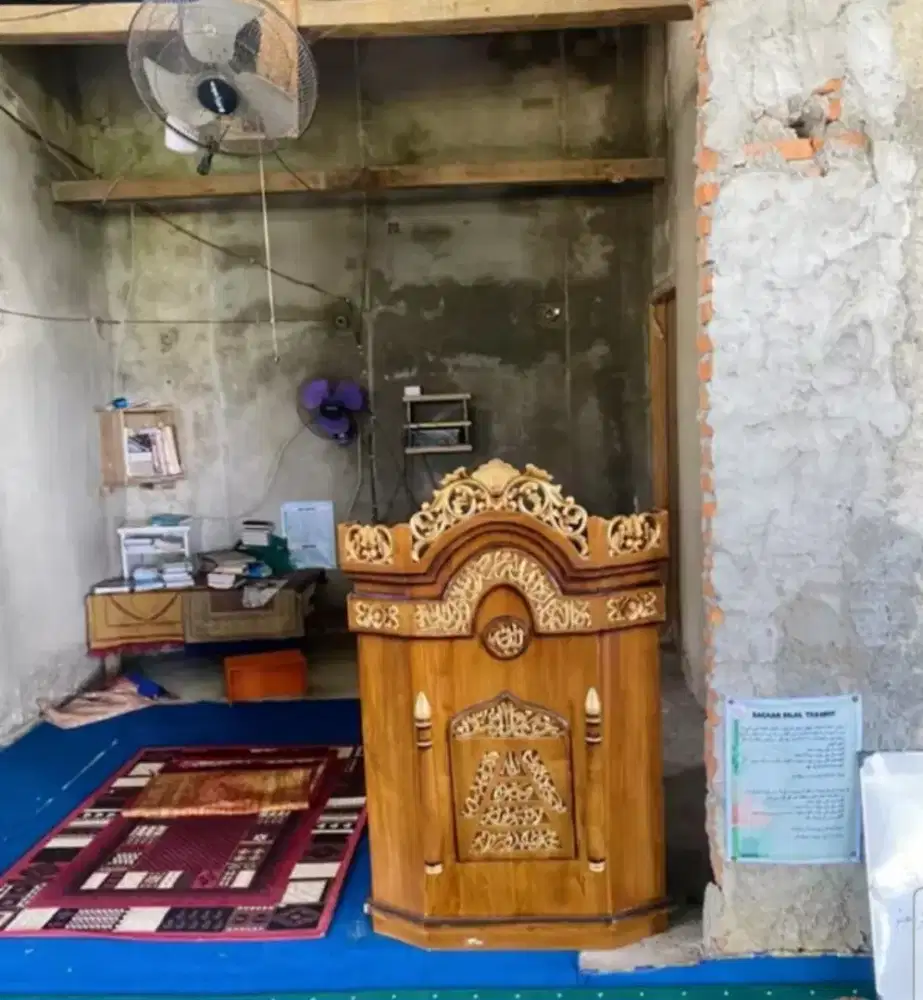 Mimbar Masjid Kursi dan Tongkat, Mimbar Musholla Kayu Jati, Mimbar