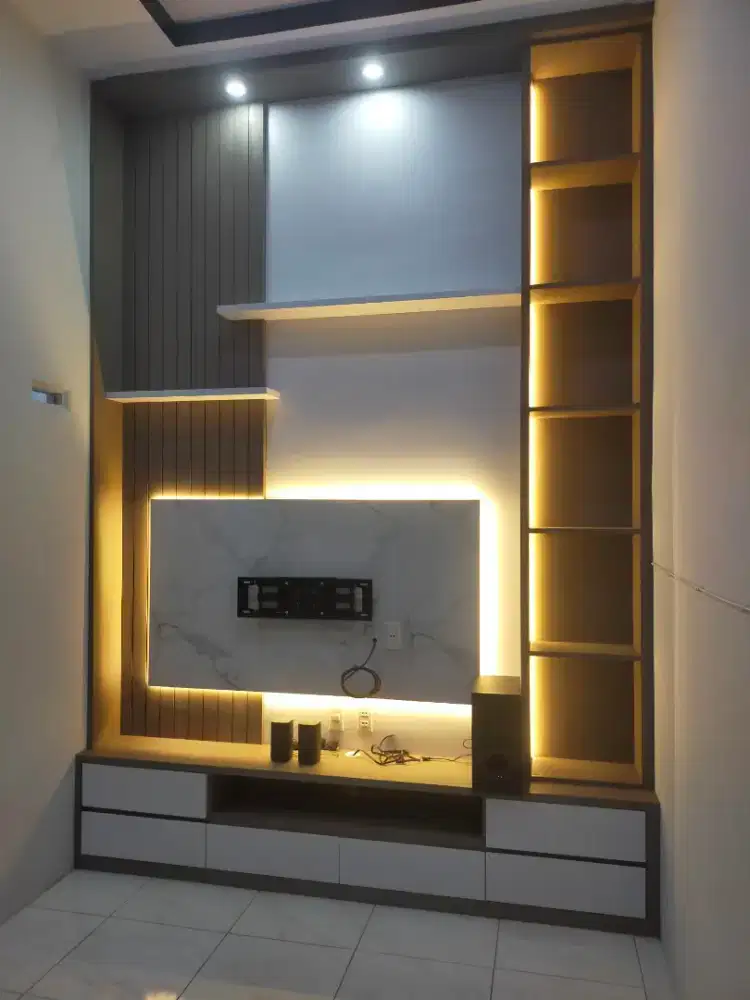 Backdrop TV Custom Minimalis