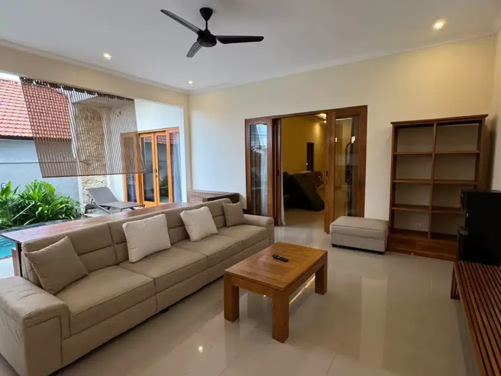 DISEWAKAN — VILLA 2 KAMAR DI LOKASI STRATEGIS, TIBUBENENG