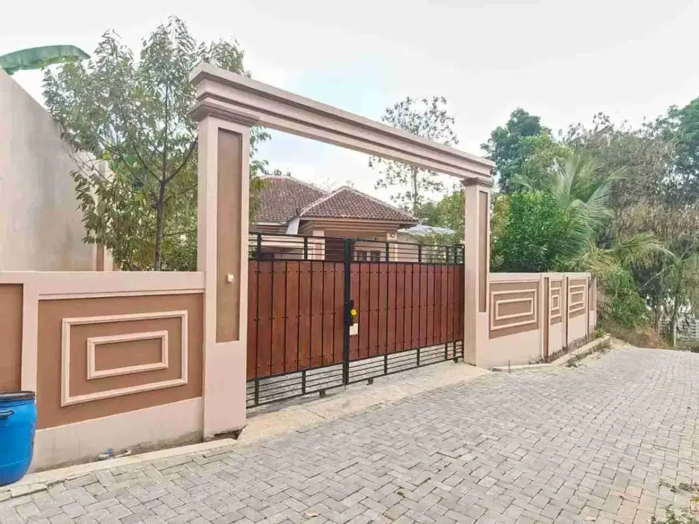 Rumah Mewah Asri ada Kebun Durian di Jl. Pandean, dekat ke pasar Gunungpati