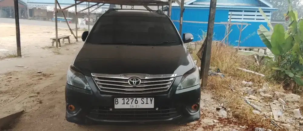 Dijual Toyota kijang Innova bensin tipe V 2012-2015