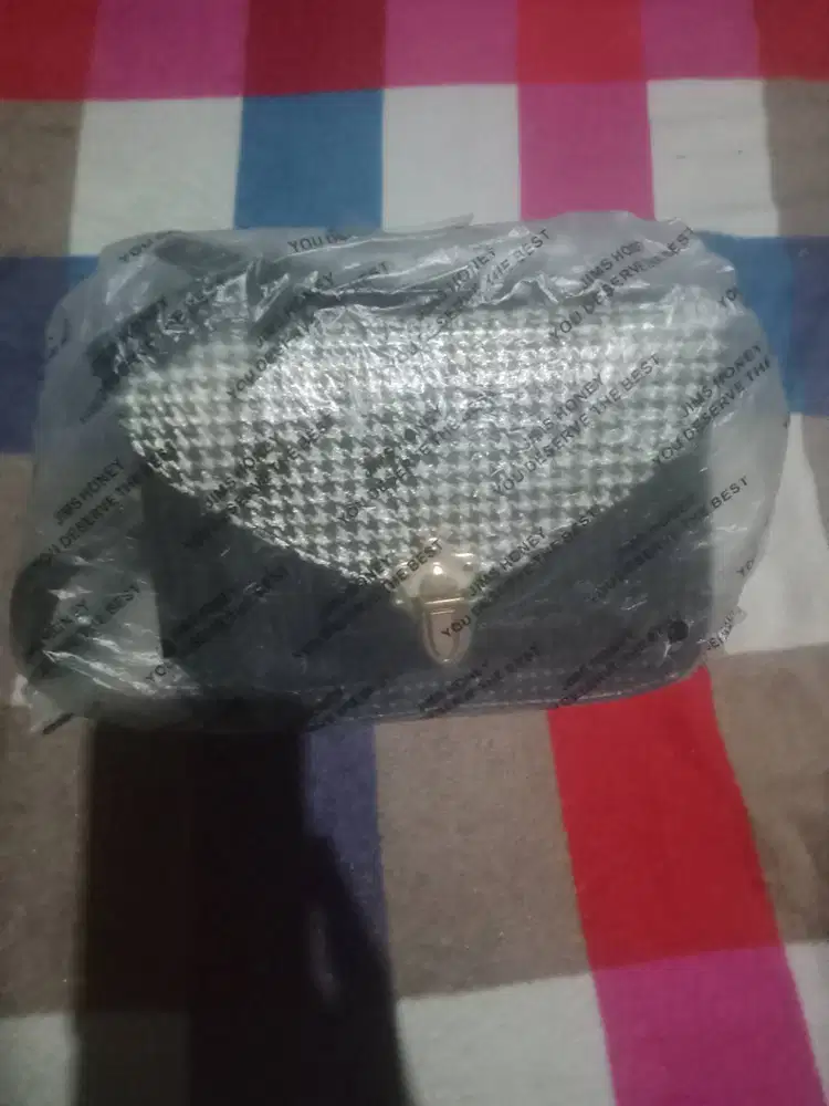 Tas perempuan simpel