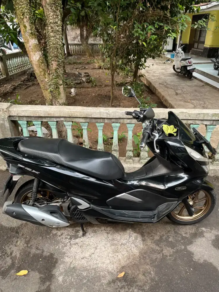 Honda pcx tahun 2018