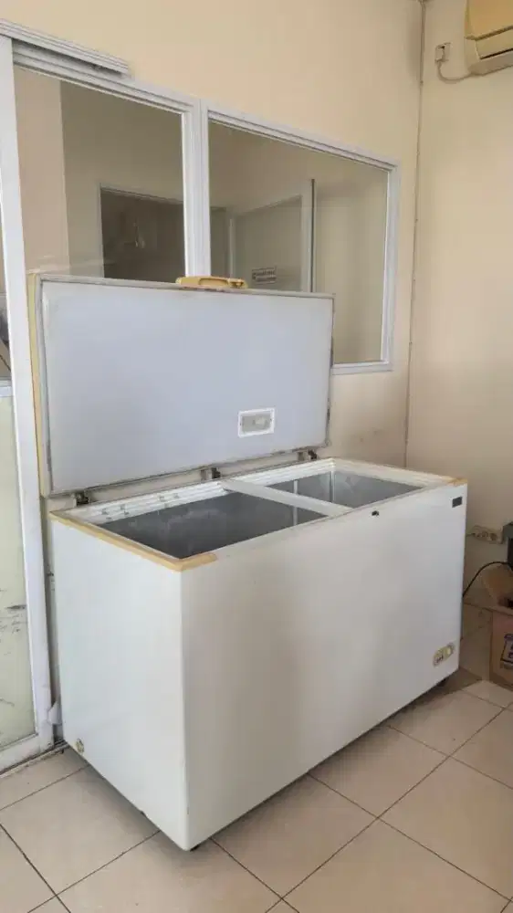 Freezer Electrolux