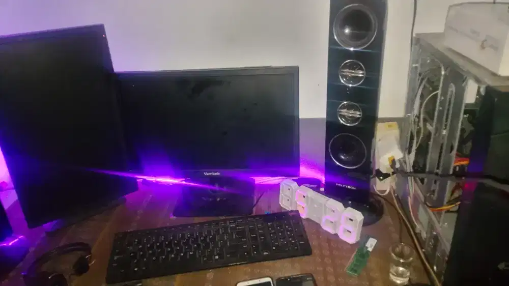 PC & MONITOR BEKAS