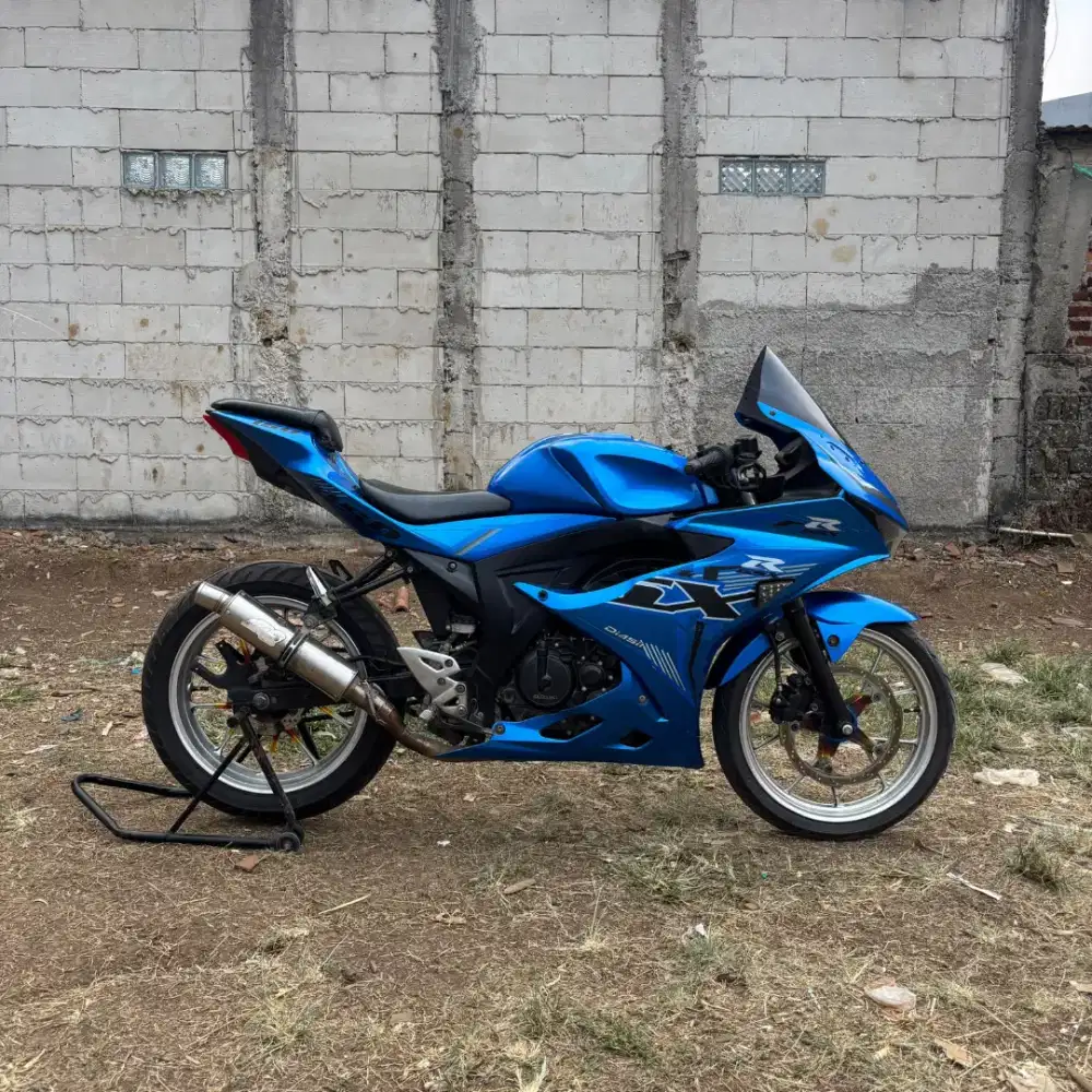 Suzuki gsx plat luar B dan T 4 unit