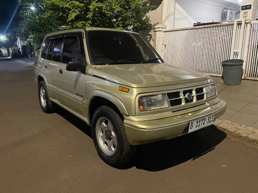 Suzuki Escudo Nomade 2001 – SUV Klasik Siap Pakai, Pajak ON
