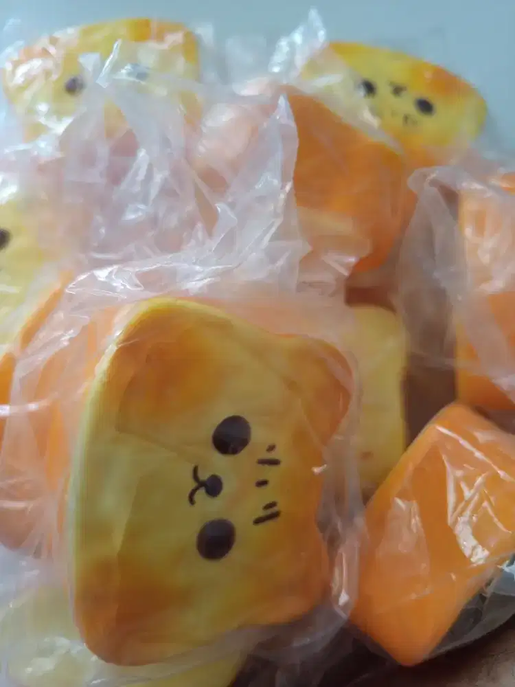Squishy bentuk roti