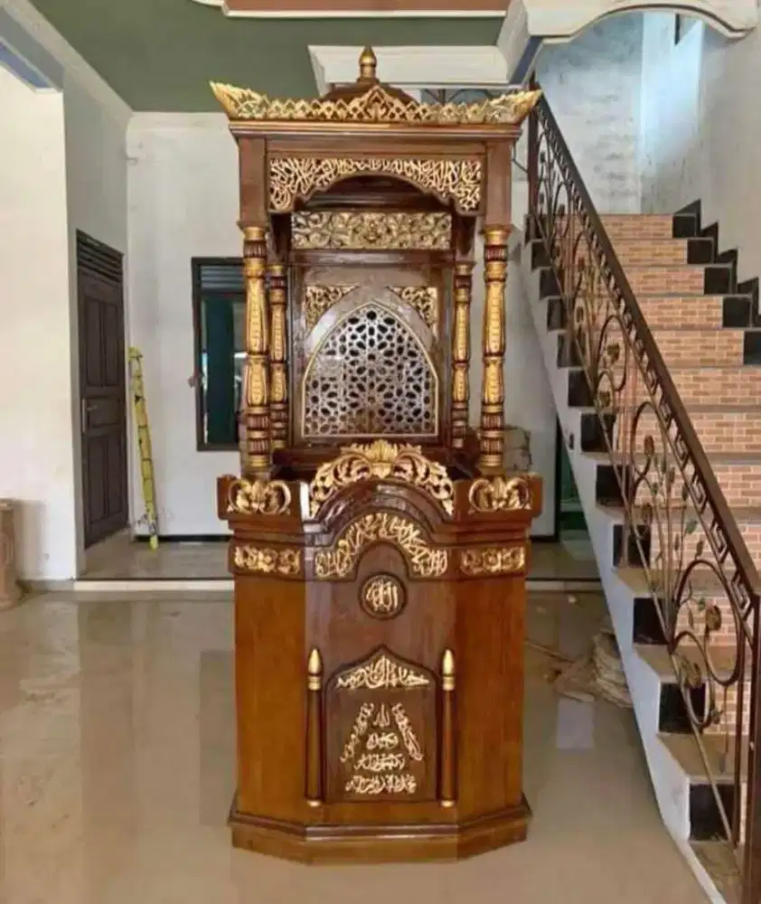 Produksi mimbar masjid