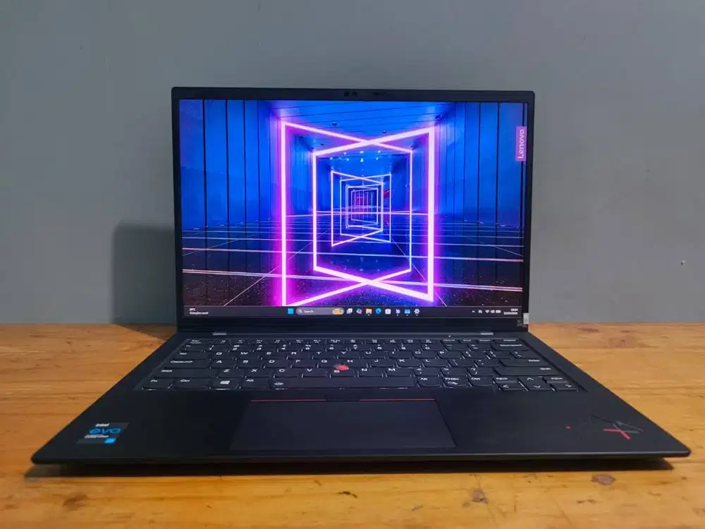 Thinkpad X1 Carbon 9th Gen i7-1185G7 RAM 16GB SSD 256GB WUXGA
