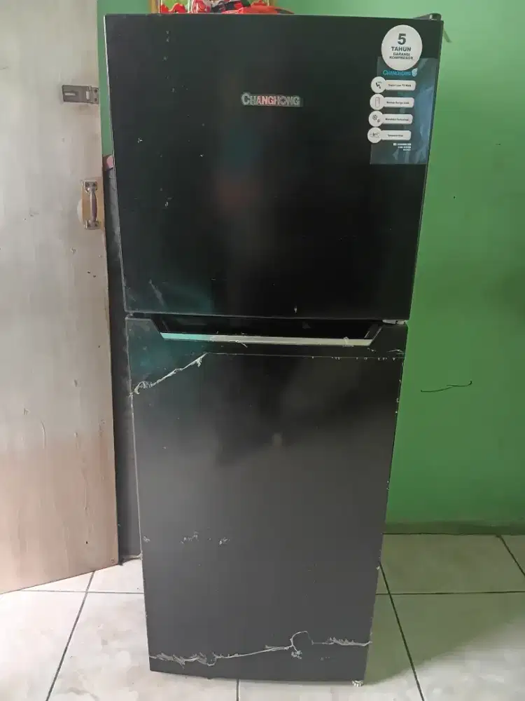KULKAS 2 pintu merk Changhong