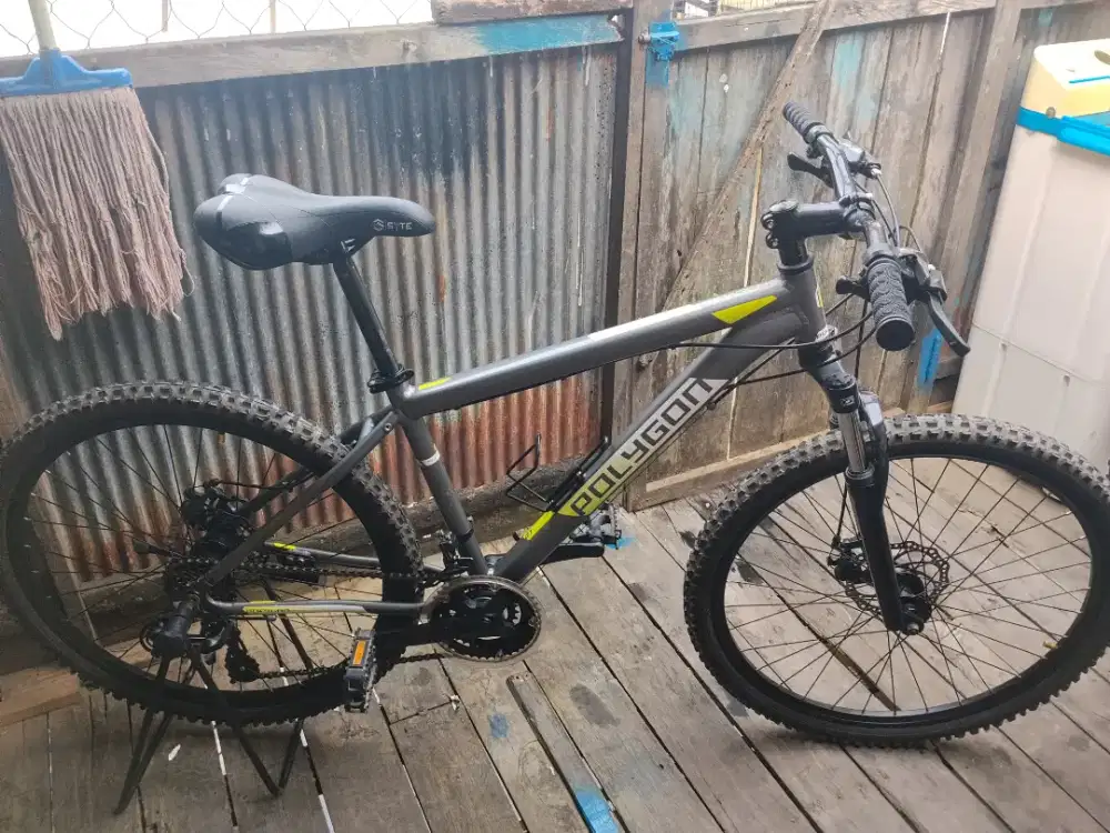 Dijual sepeda polygon Monarch 6 siapa pakai.
