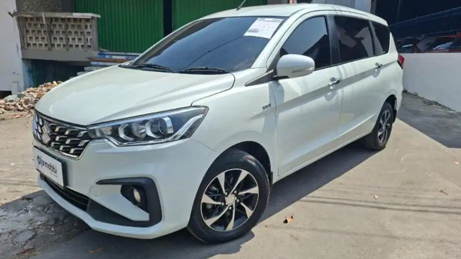 Suzuki Ertiga Hybrid Manual Type SS Tahun 2022