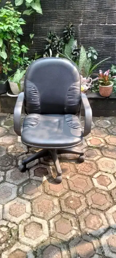 Jual kursi kantor
