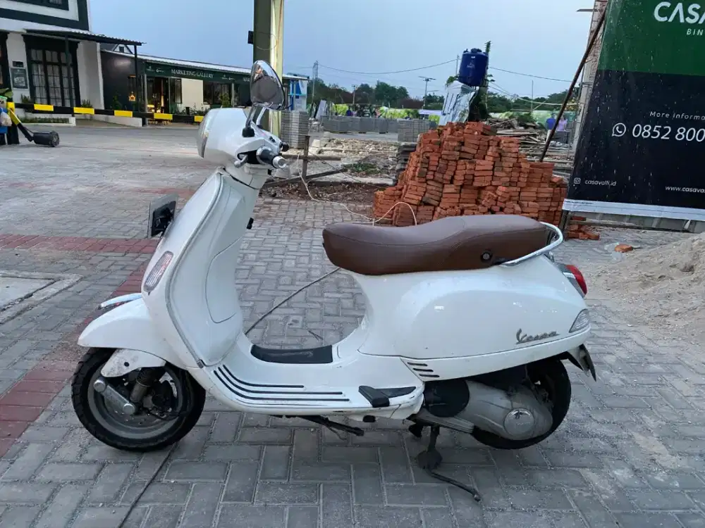 Piaggio Vespa LX 150 3vie 2013