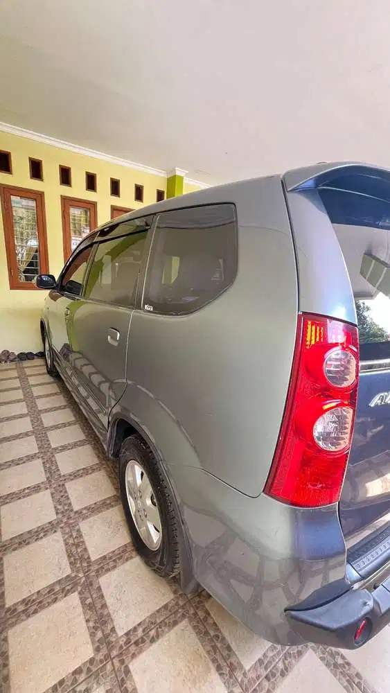 Toyota Avanza 2010 Bensin