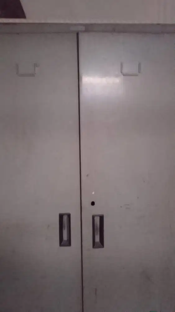 Lemari Arsip / Filing Cabinet