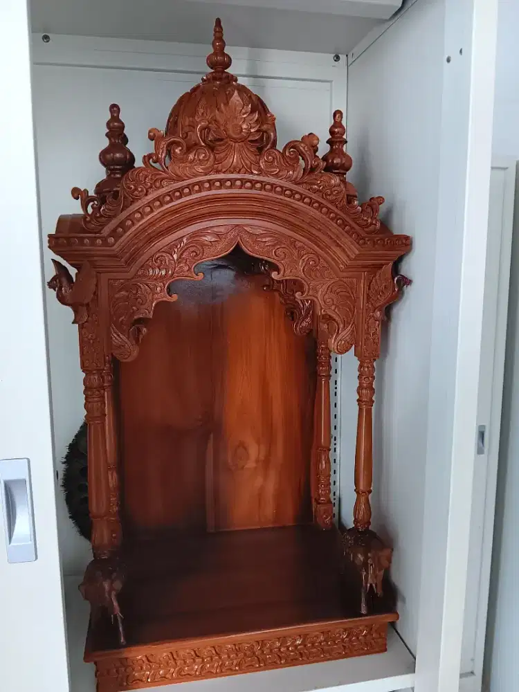 Altar Ukir Sembahyang Doa Puja Solid Kayu Jati