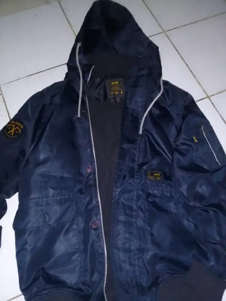 Jaket merk bloods 150 rb aja nett