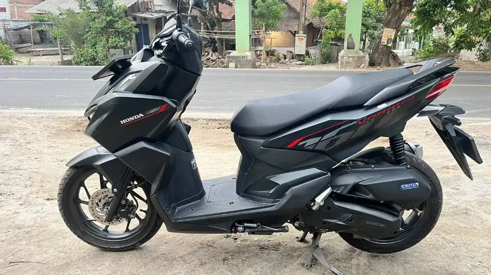 VARIO 160 CBS TAHUN 2024