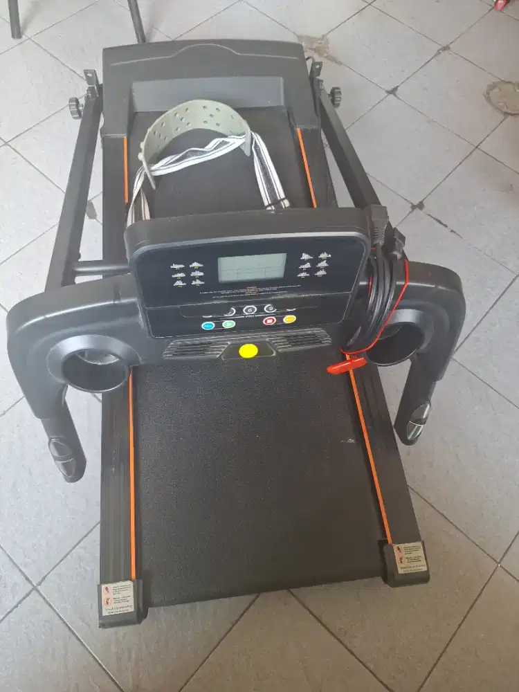 Treadmill bekas