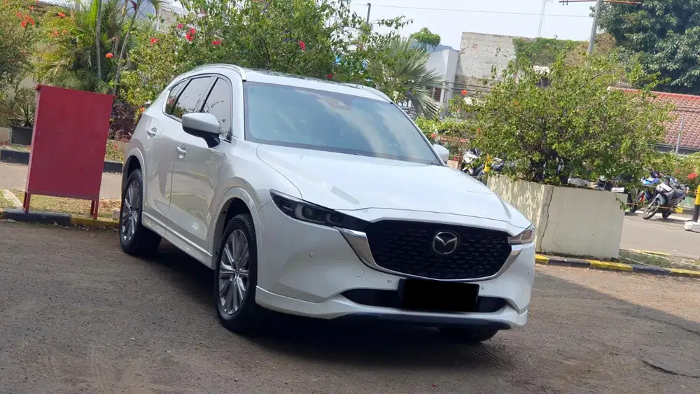 Km 32rb mazda cx5 awd 2022 pakai 2023 putih sunroof