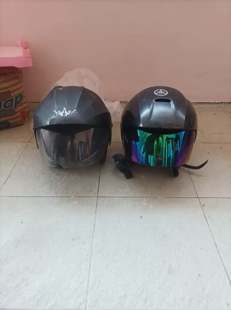 2 Helm bekas original