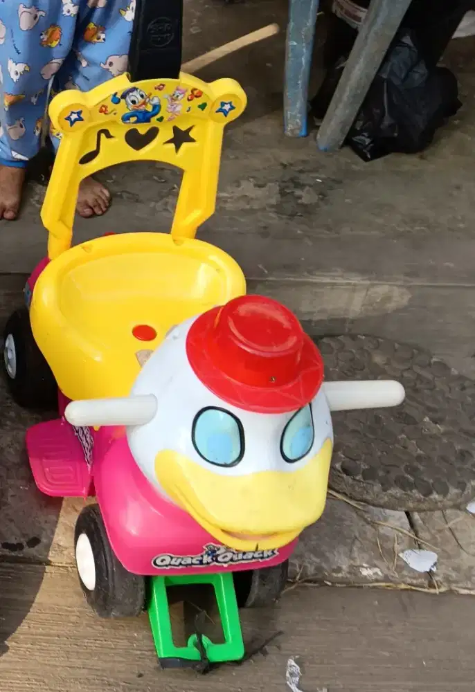 Sepeda mainan anak