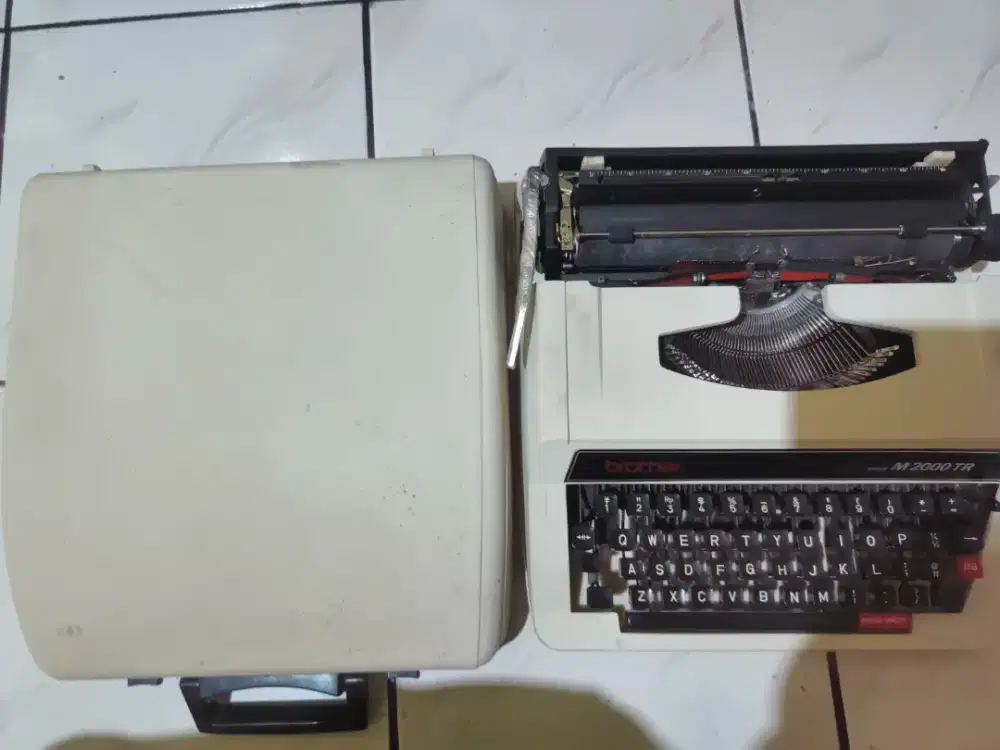 MESIN TIK BROTHER DELUXE M 2000 TR