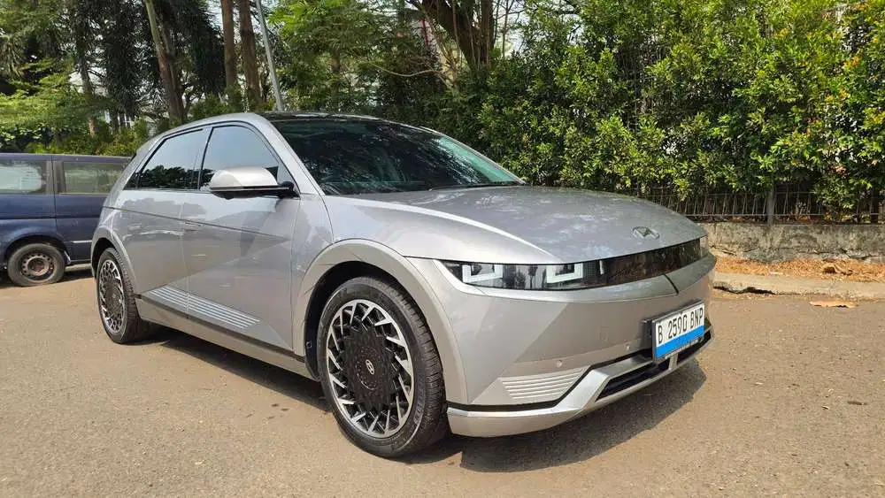 Hyundai Ioniq 5 Signature Long Range 2022 SUPER CONDITION TANGAN 1