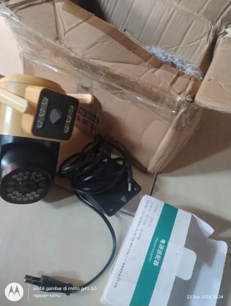 cctv out door/in door wifi  merk uneed