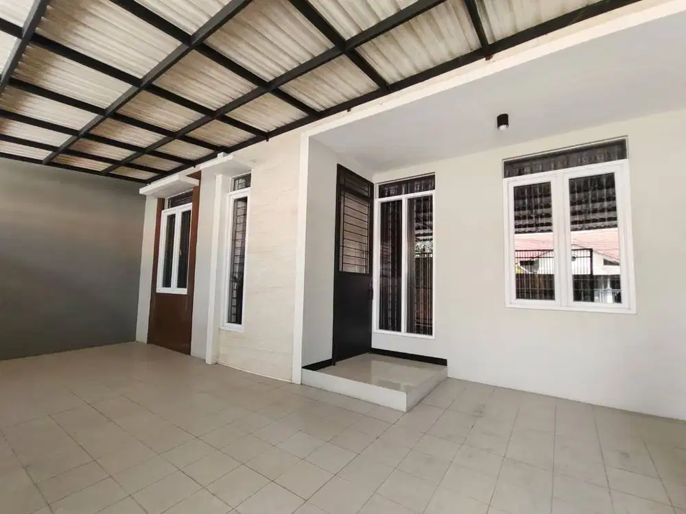 Disewakan Rumah Bagus di Taman Kopo Indah TKI 2