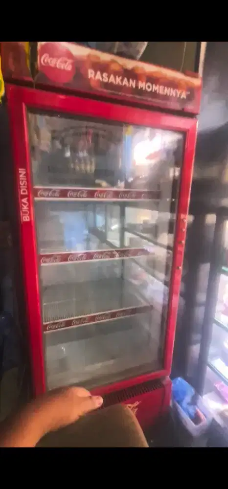 Showces, kulkas minuman