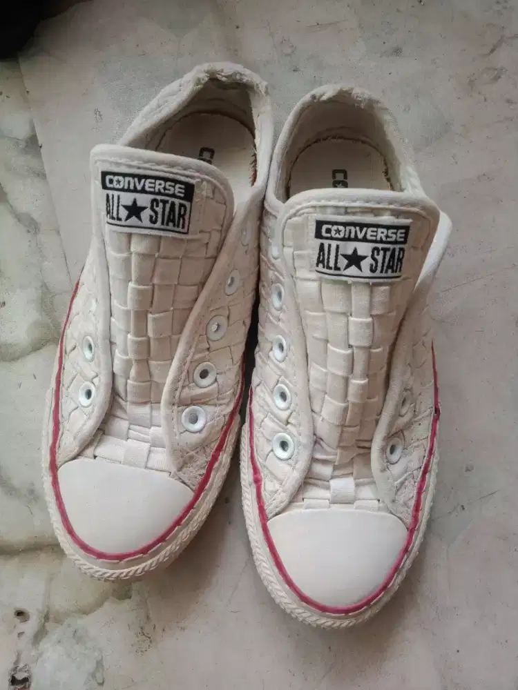 Sepatu casual Converse