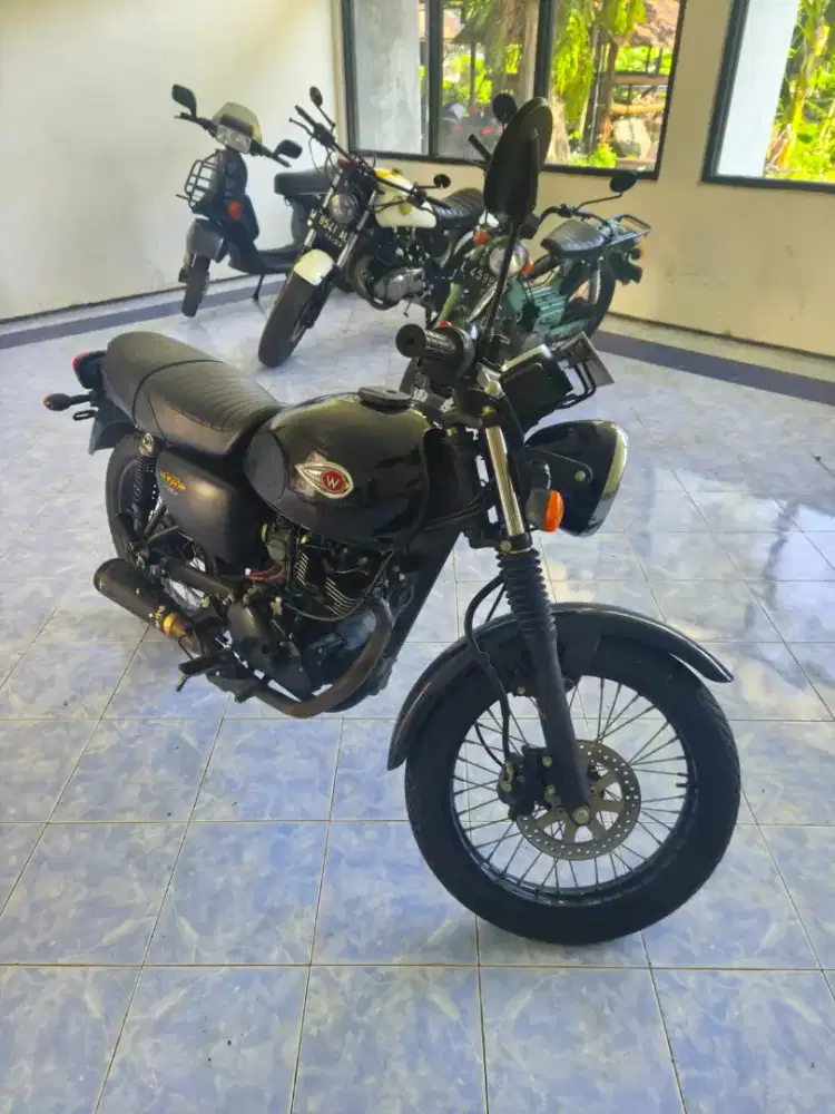 Kawasaki w175 istimewa