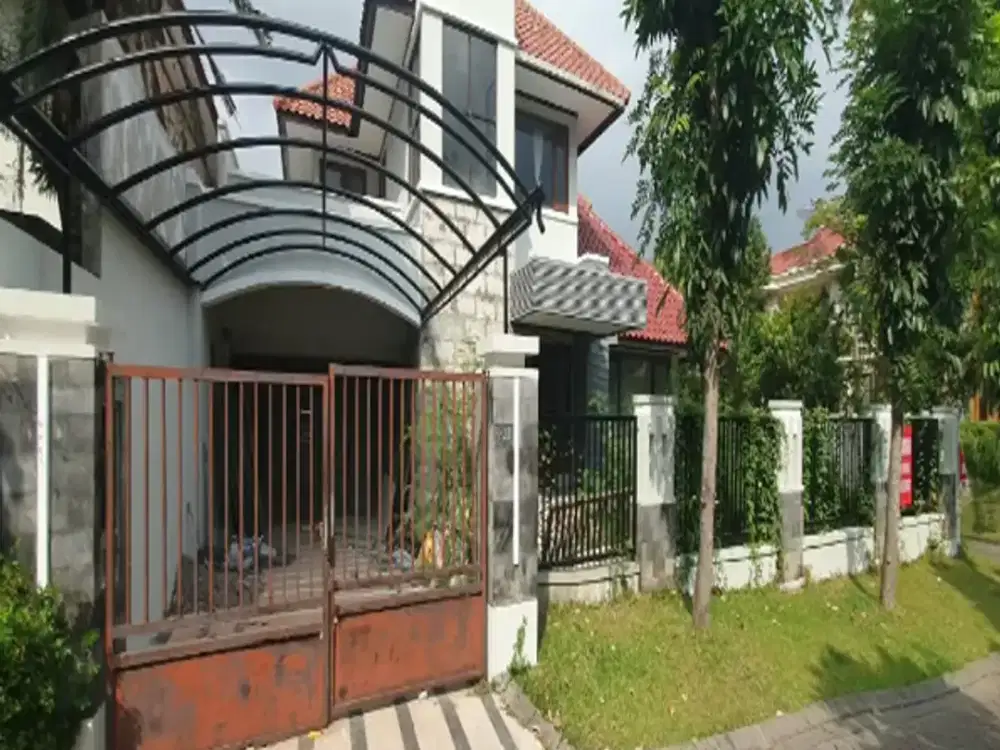 rumah disewakan graha family surabaya