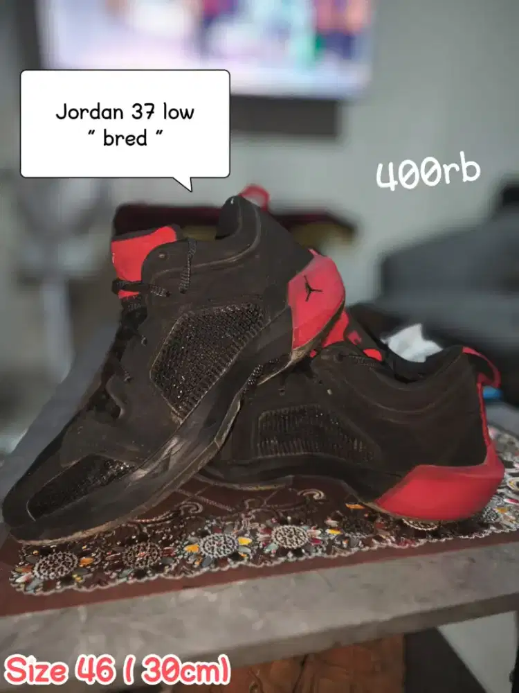 Dijual sepatu seken seperti baru
