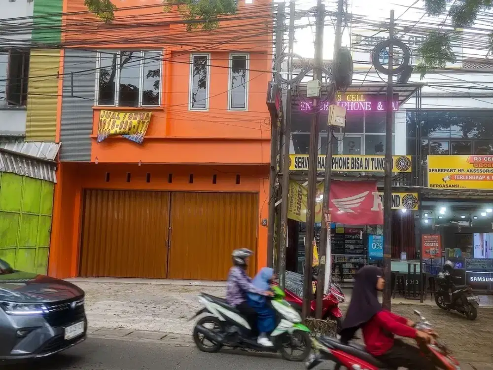 Magnet Bisnis! Disewakan Ruko Pusat Ramai Bogor 2,5 Lt, Langka dengan Lebar Muka 6m (Murah Nego)