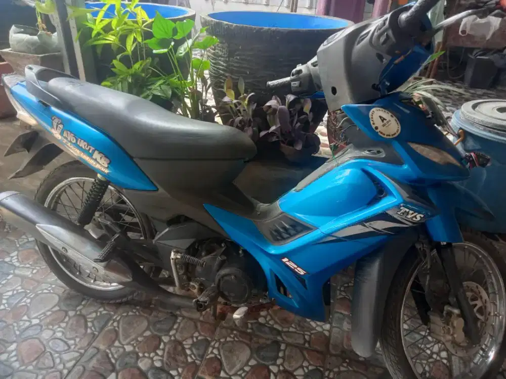 TVS Rock Z Biru