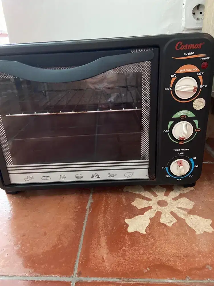 Microwave Cosmos CO-980