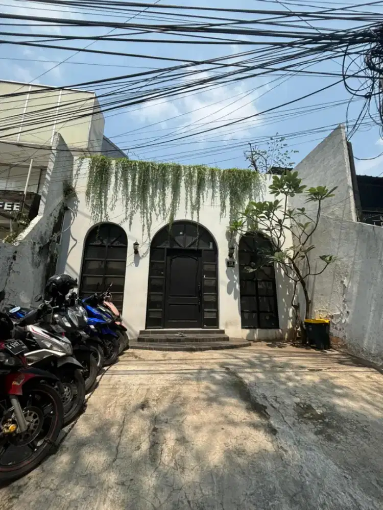DI CARI ADMIN MARKETING SEGERA