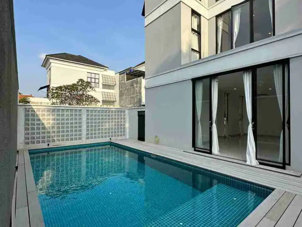 Kemang Ampera Colonial Modern Townhouse One Gate System 24 Hours Security