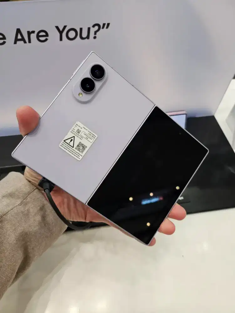 NEW GALAXY FOLDABLE 8 BENEFIT UPTO 9JUTAAN