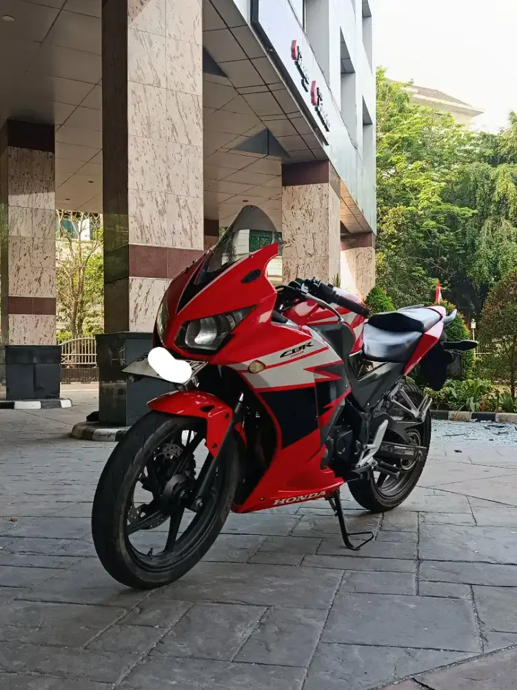 Honda CBR 150 THN 2015