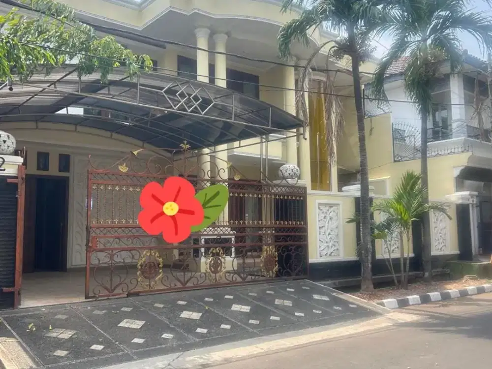 Disewakan Rumah Mewah Strategis di komplek elite Jaka Permai Bekasi Barat.