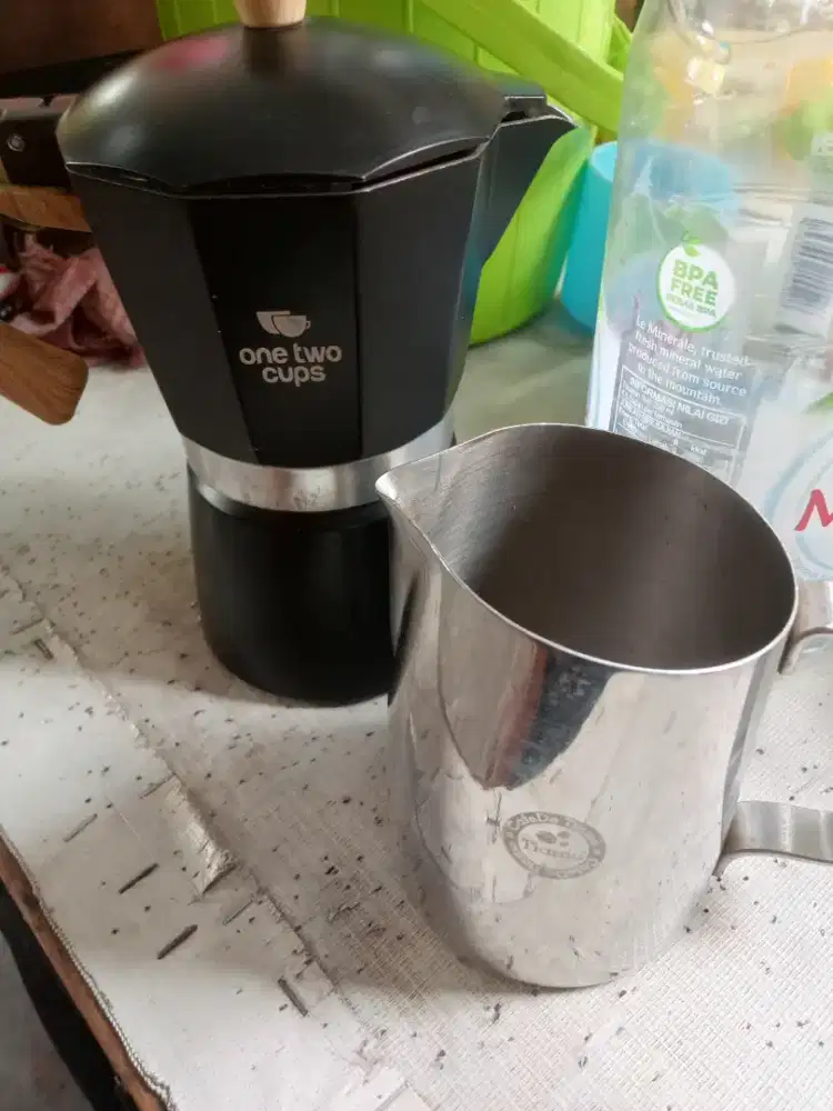Mokapot dan milkjug